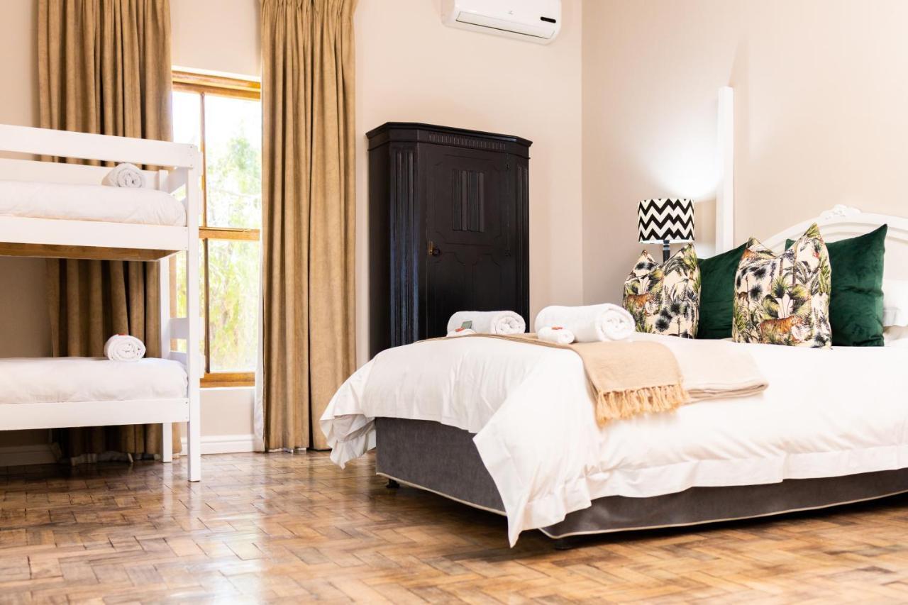 The Merino Guest House Beaufort West Exteriör bild