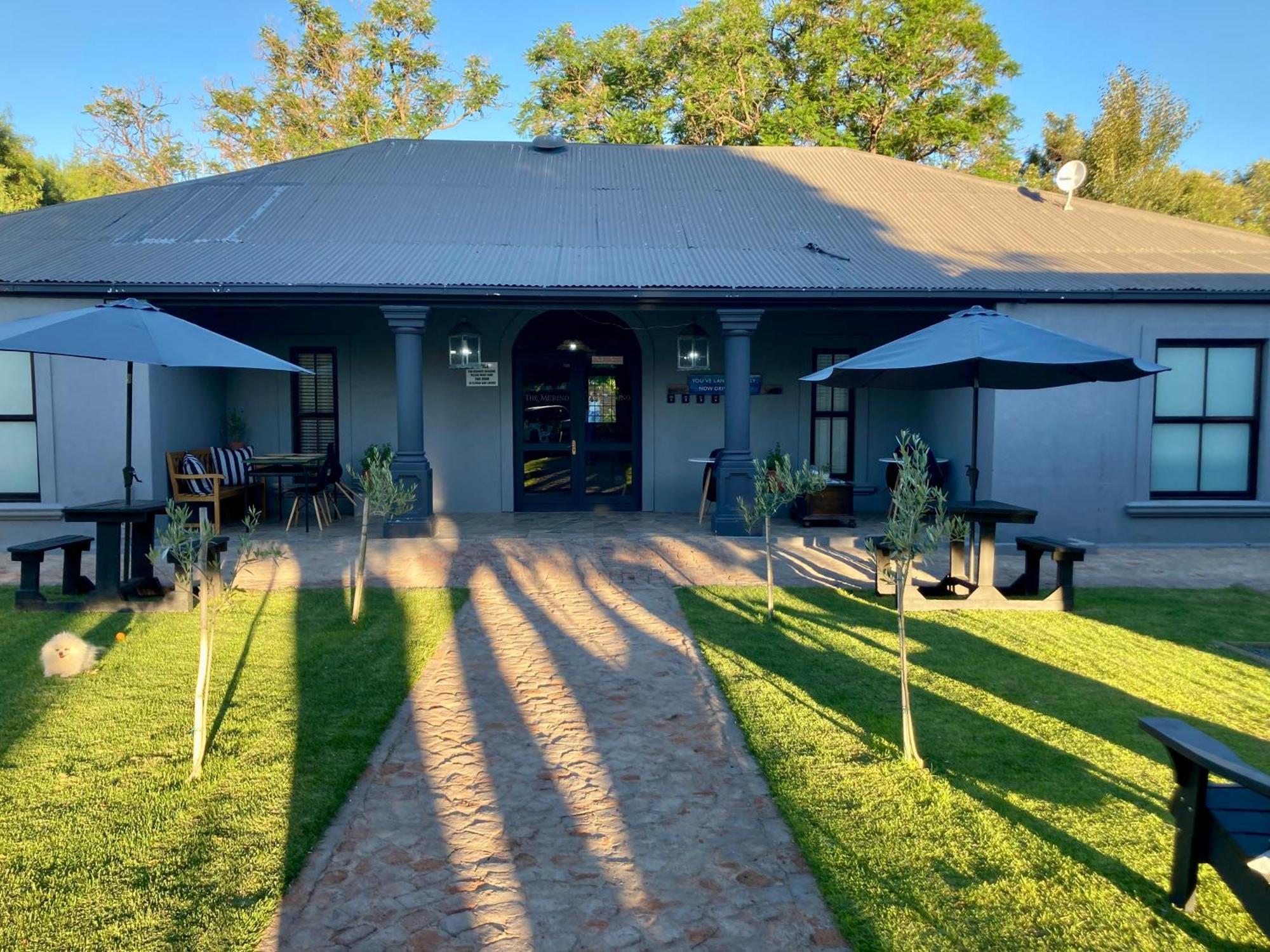 The Merino Guest House Beaufort West Exteriör bild