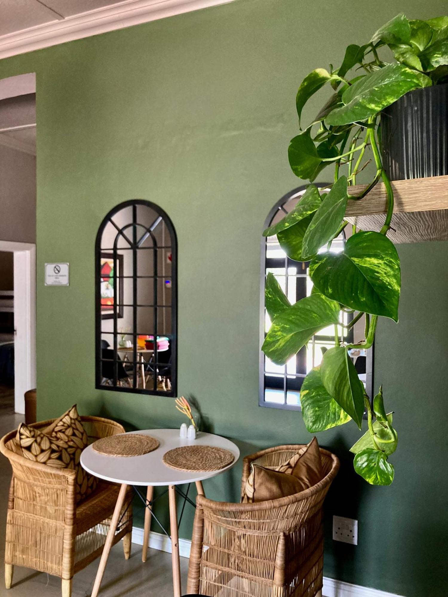 The Merino Guest House Beaufort West Exteriör bild